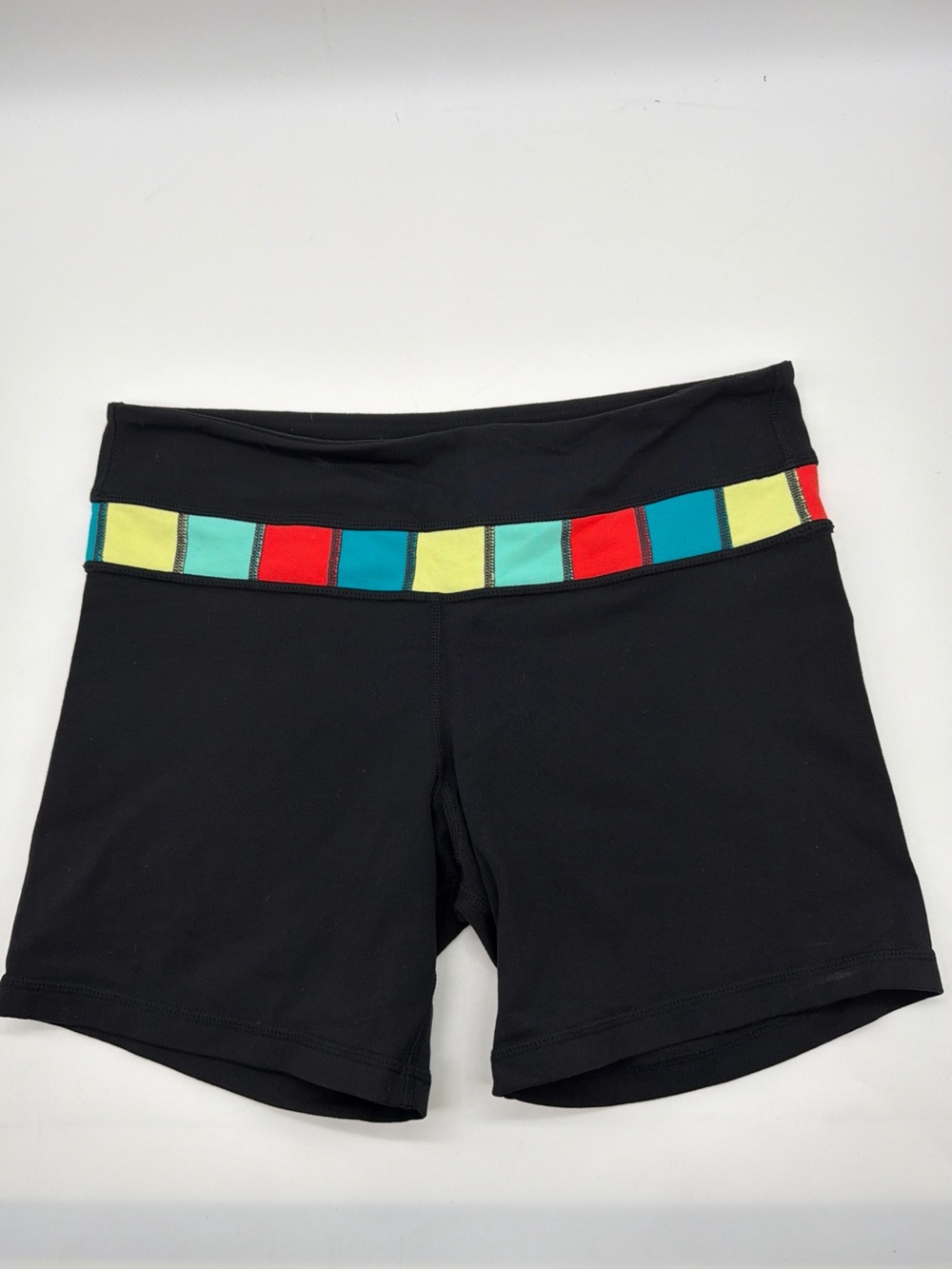 Lululemon Reverse Groove Black Shorts Striped Panel Reversible Yoga Running Sz 6